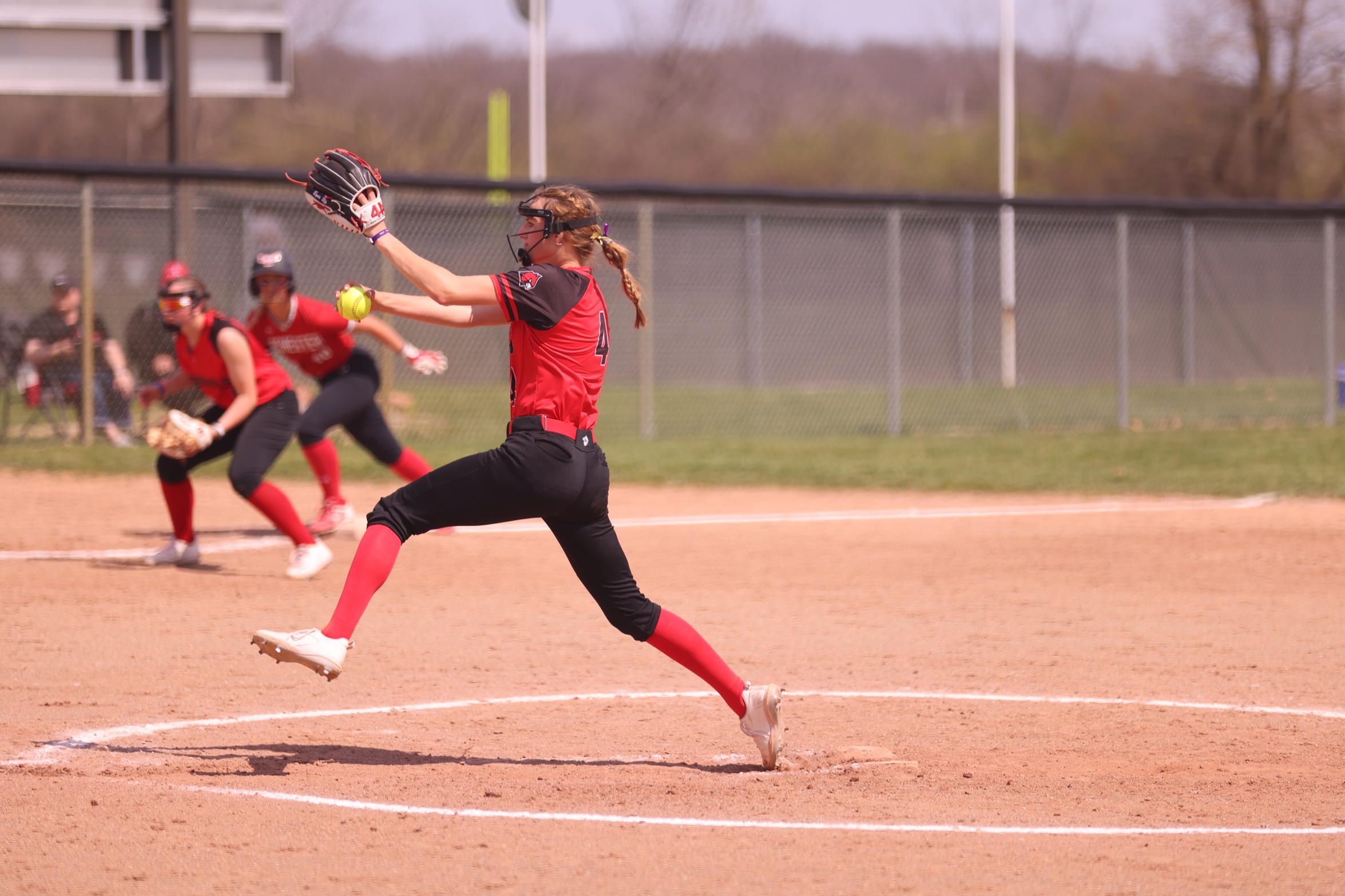 Softball splits on day one of WHAC Tournament