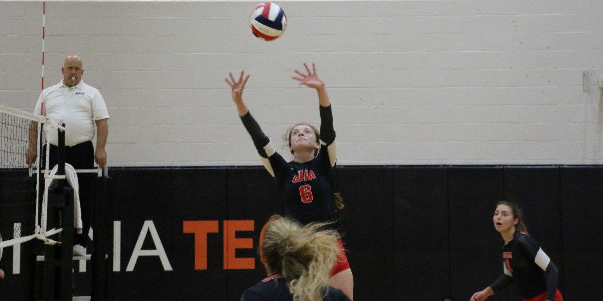 Warriors sweep Cardinals in WHAC action