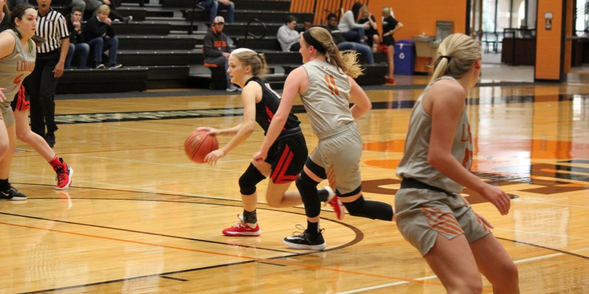 Women's basketball downed by #14 Siena Heights 77-66