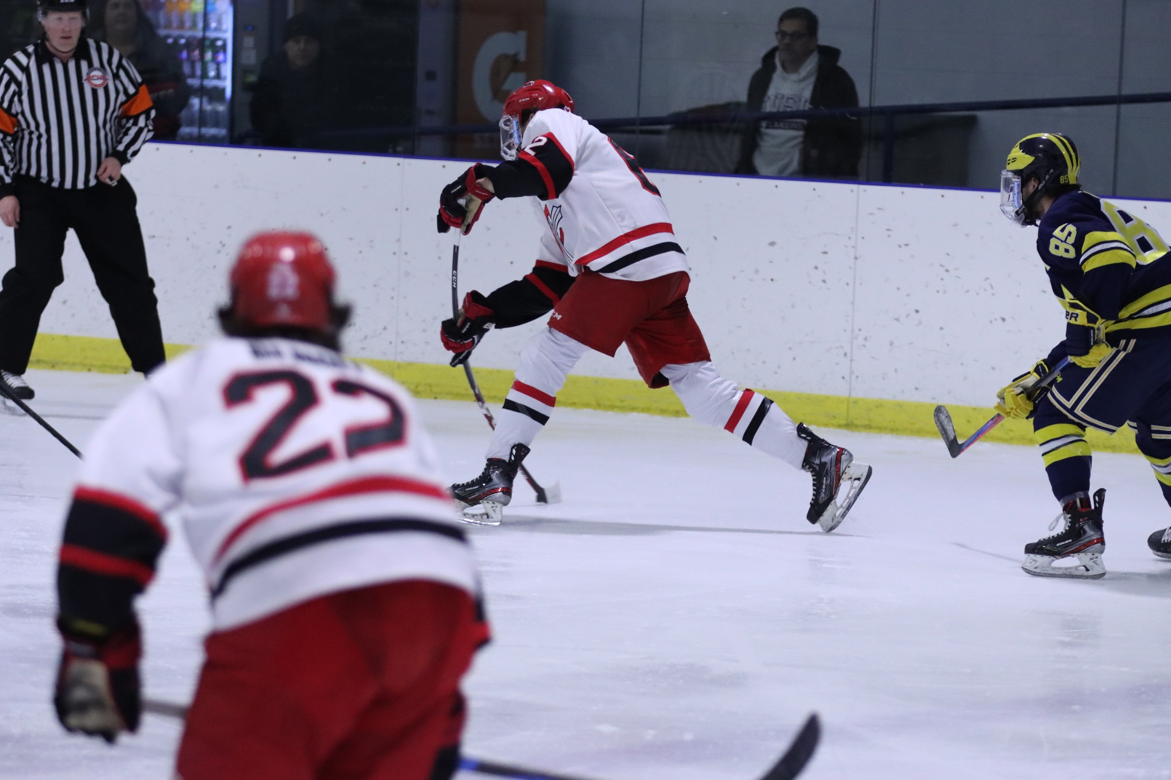 Men's Hockey takes down Aquinas in overtime to move on in WHAC Tournament