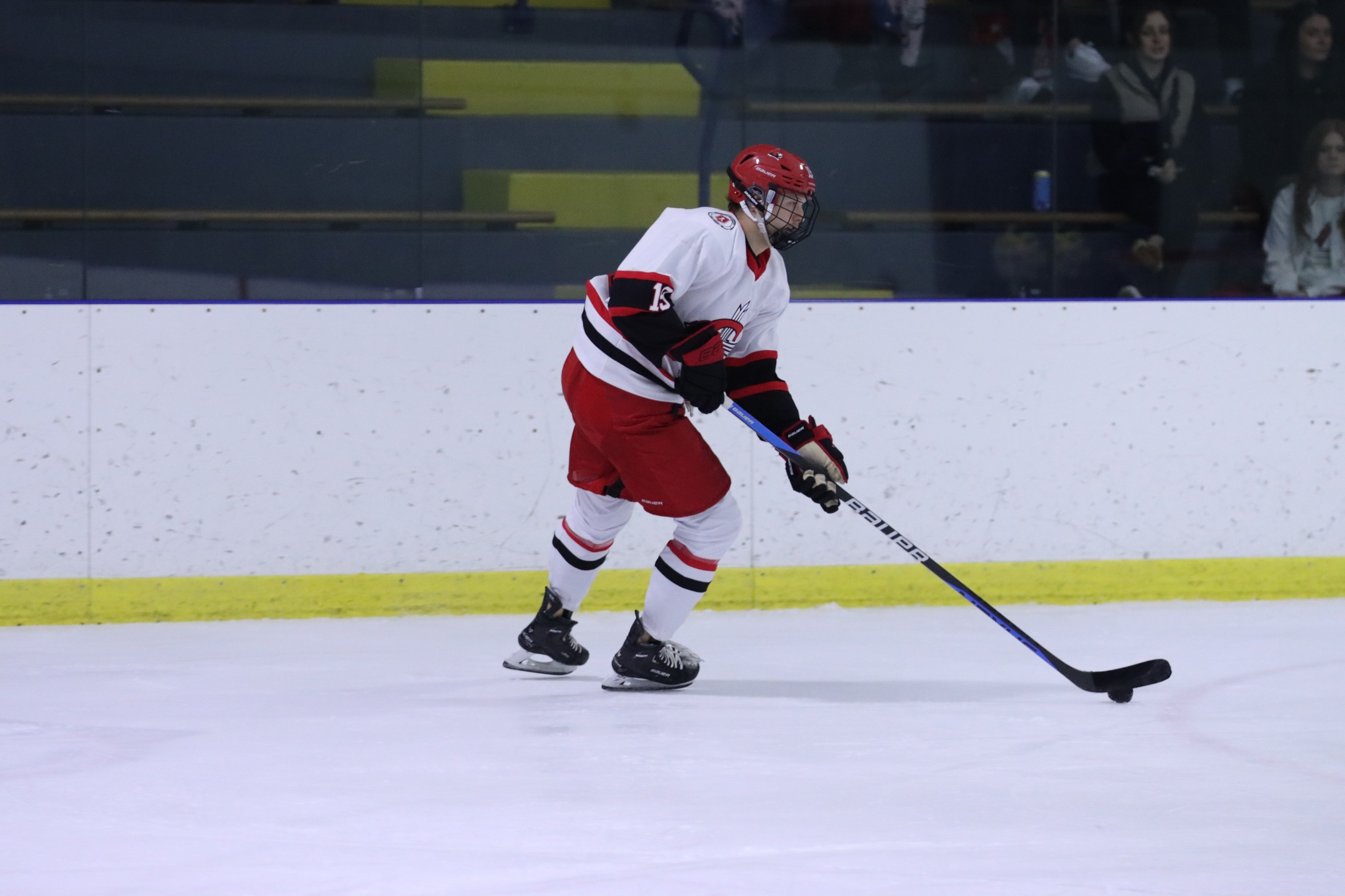 Men's Hockey defeated in shootout by Lawrence Tech