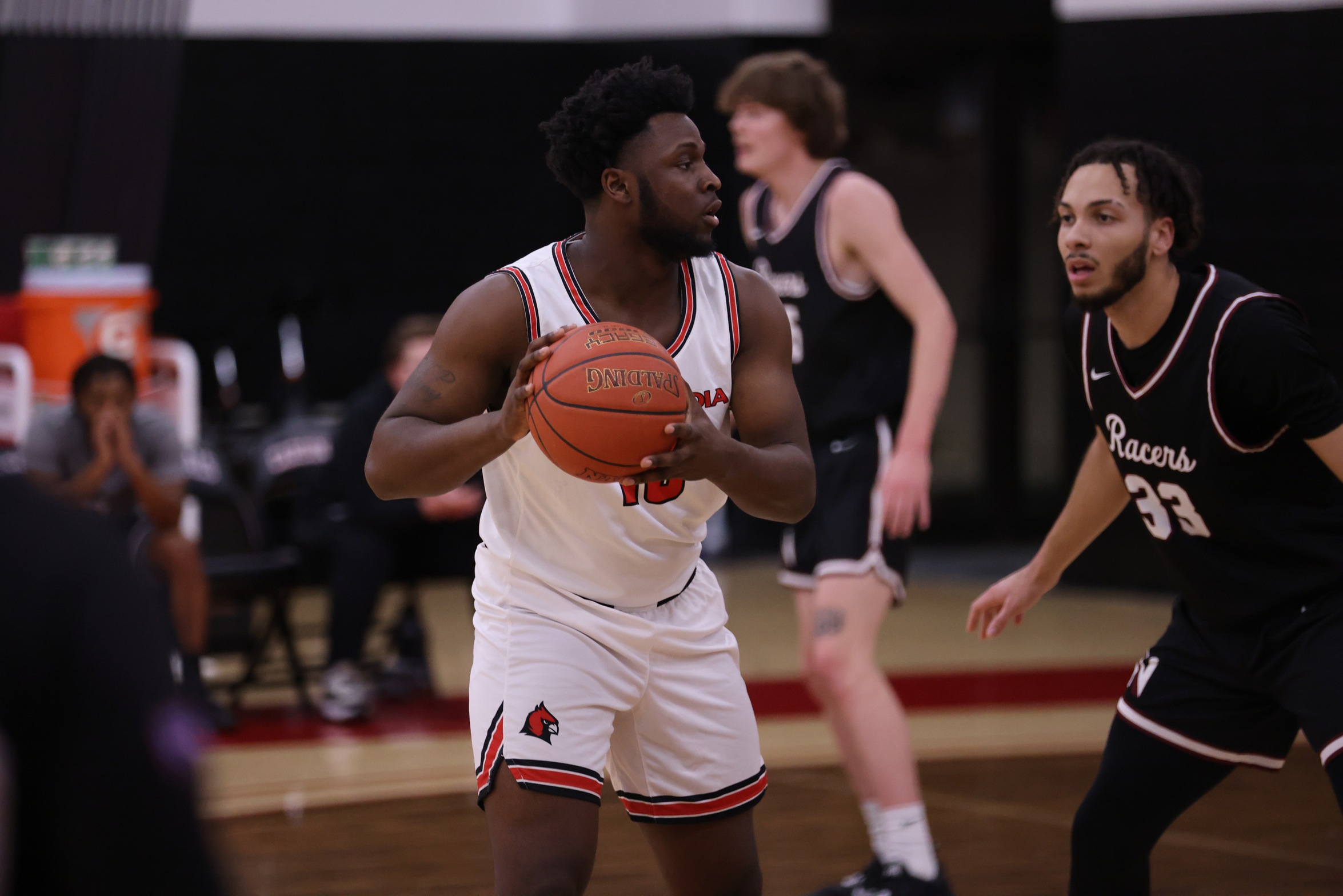 Men's Basketball tops Goshen 83-78 in season opener