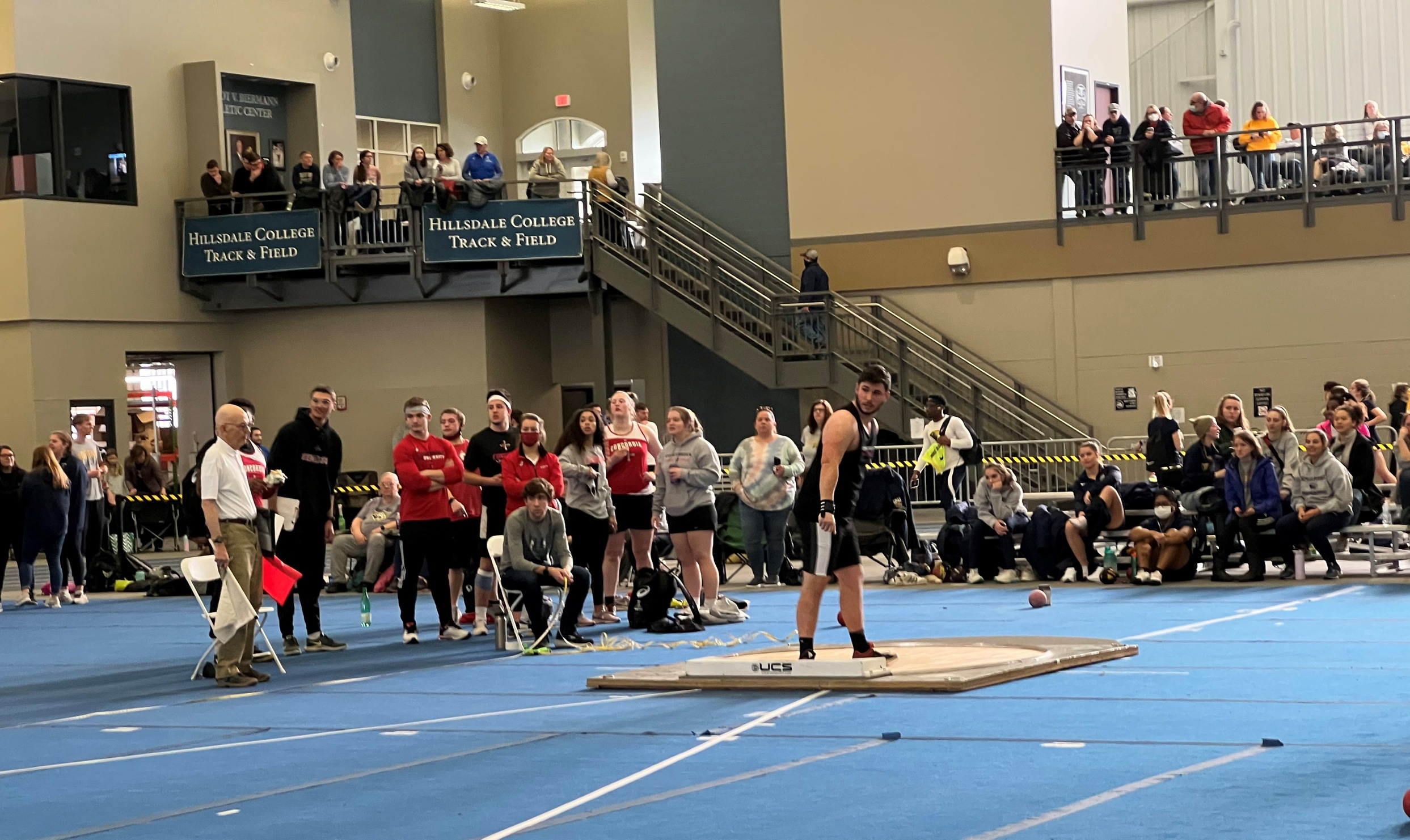 Men's Track & Field competes at Wide Track Classic