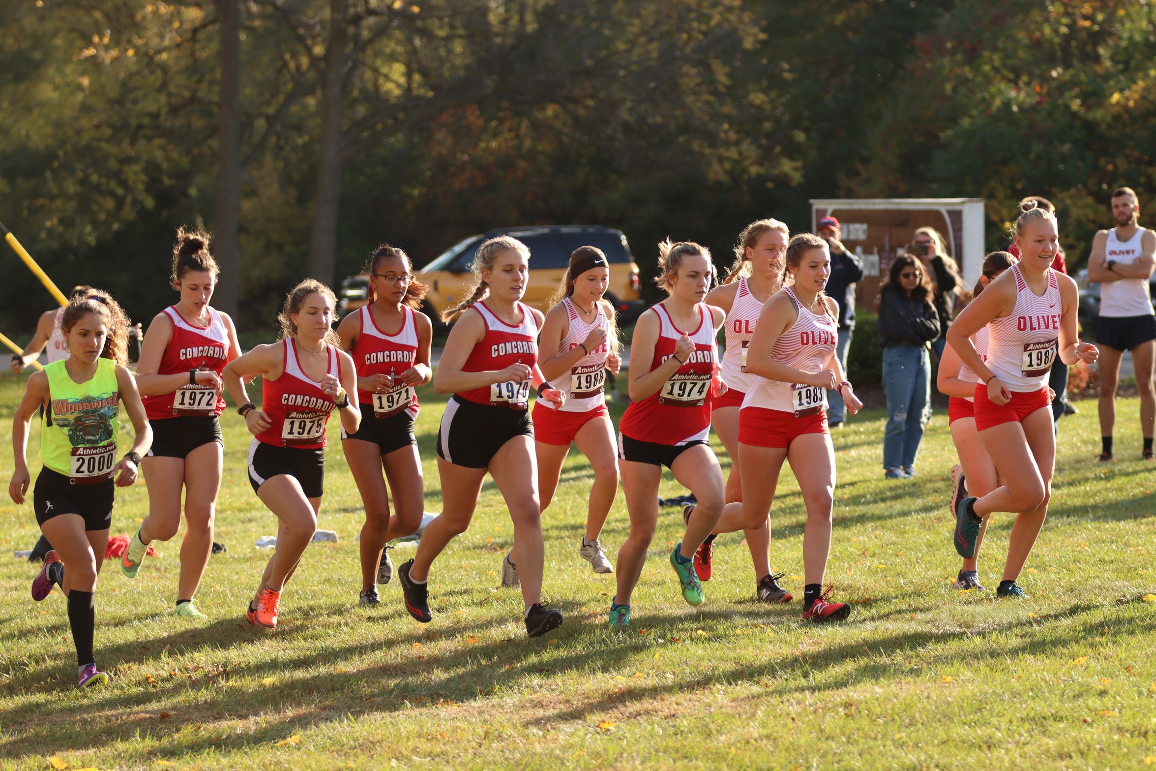 Women's Cross Country competes at the Great Lakes Challenge