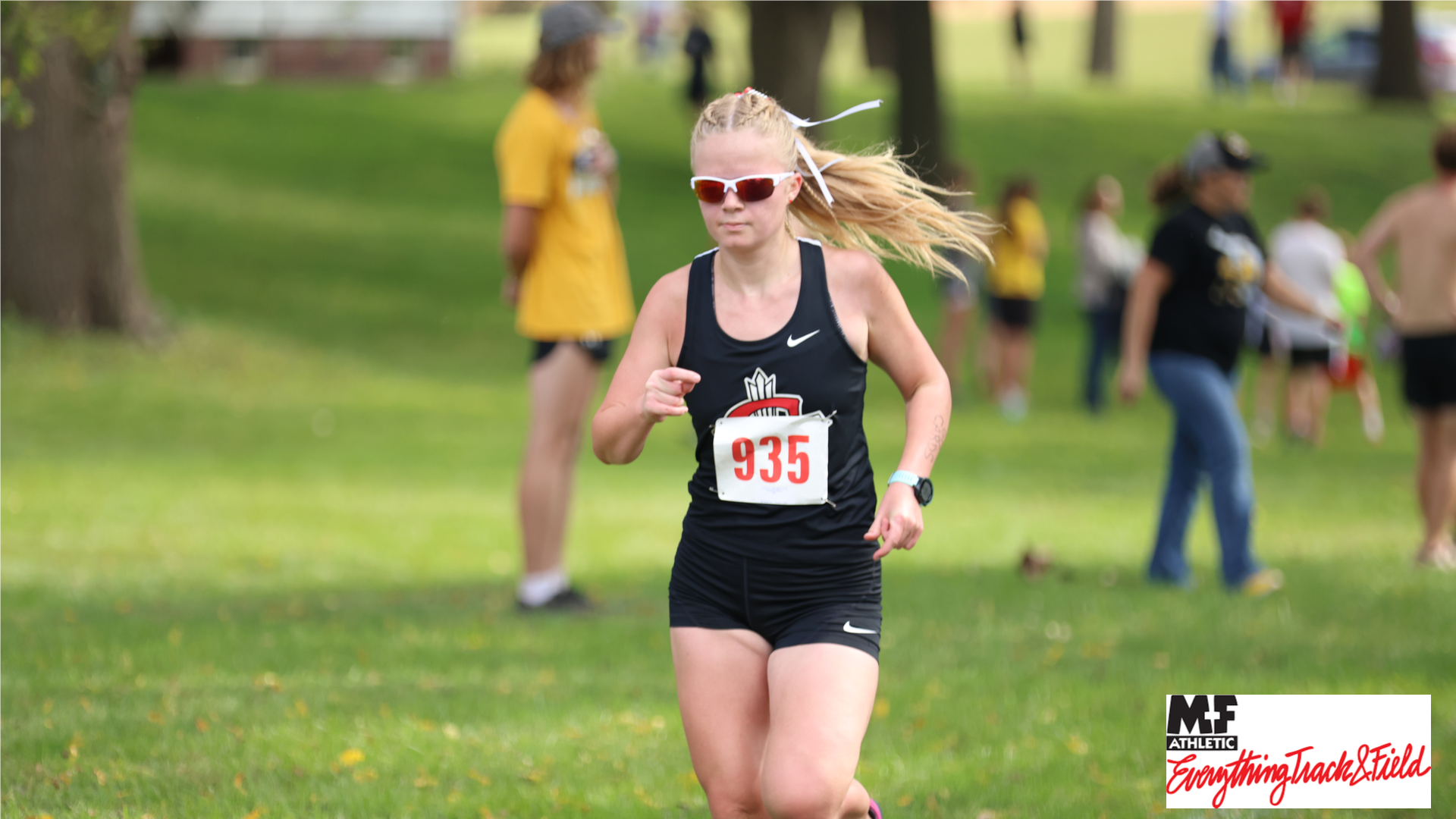 Women's Cross Country sees multiple Personal Records at Lansing Invite