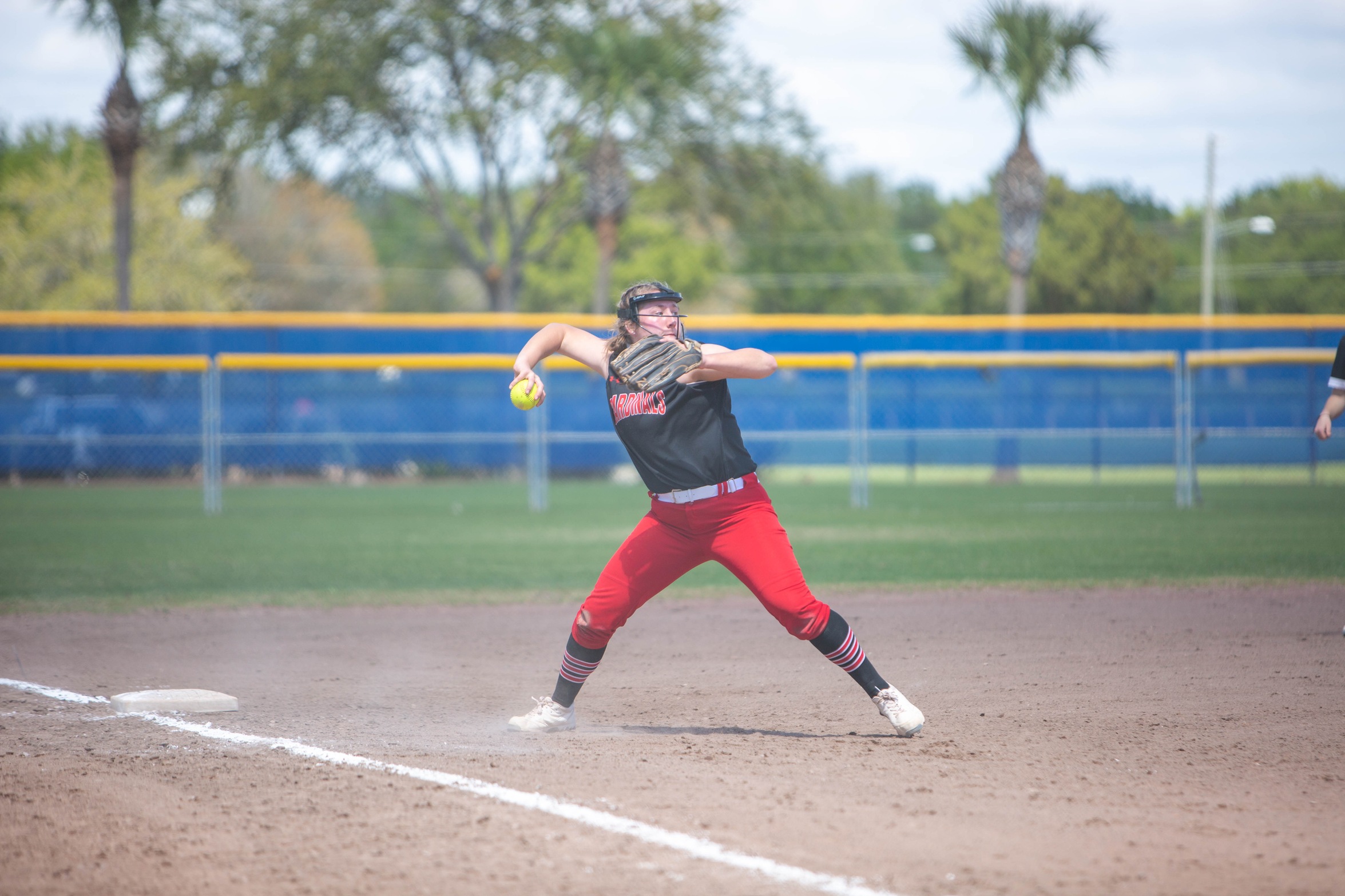 Cardinals pick up two of three games against Trojans and Spartans