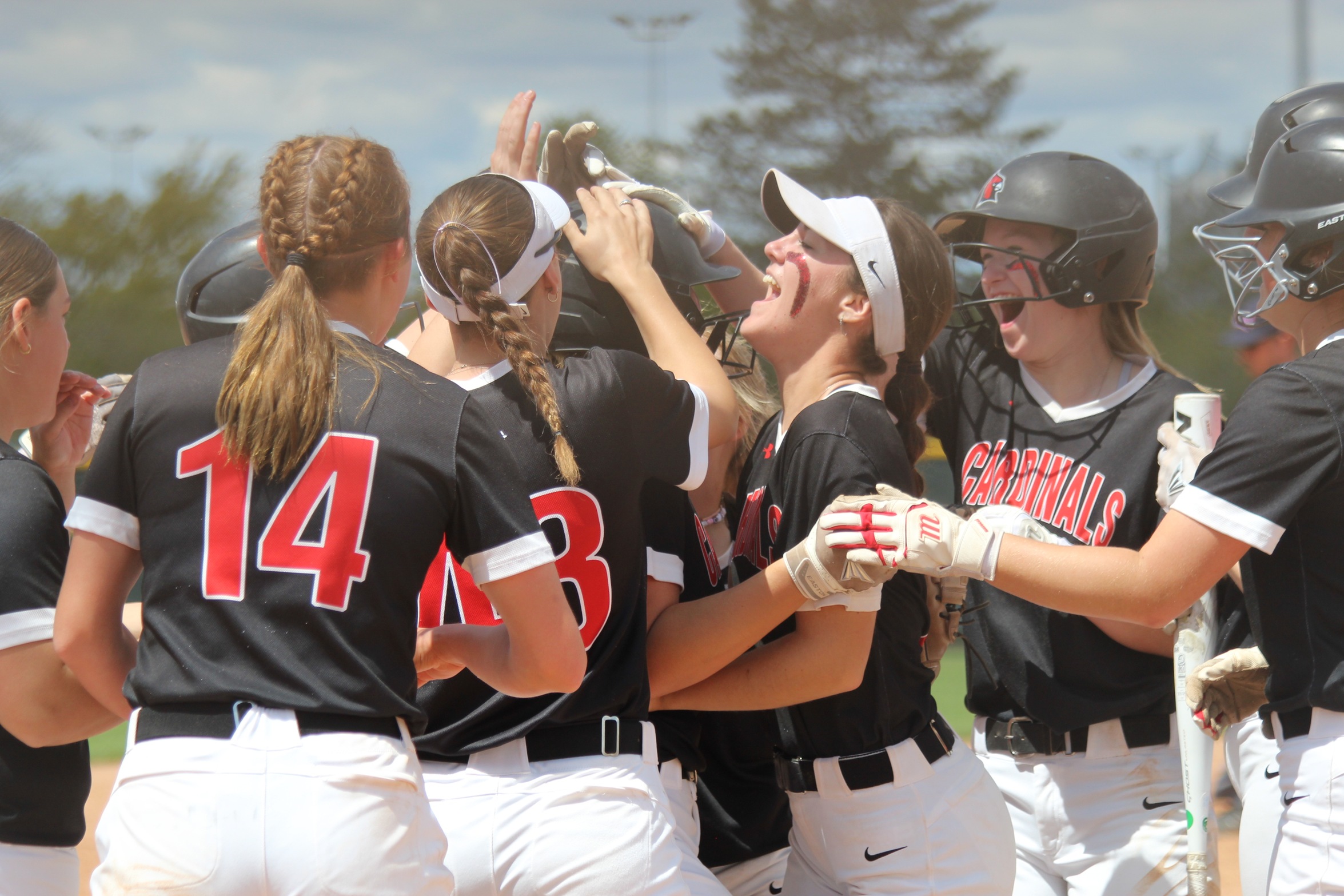 Softball wins three games to advance to WHAC Championship on Day Two