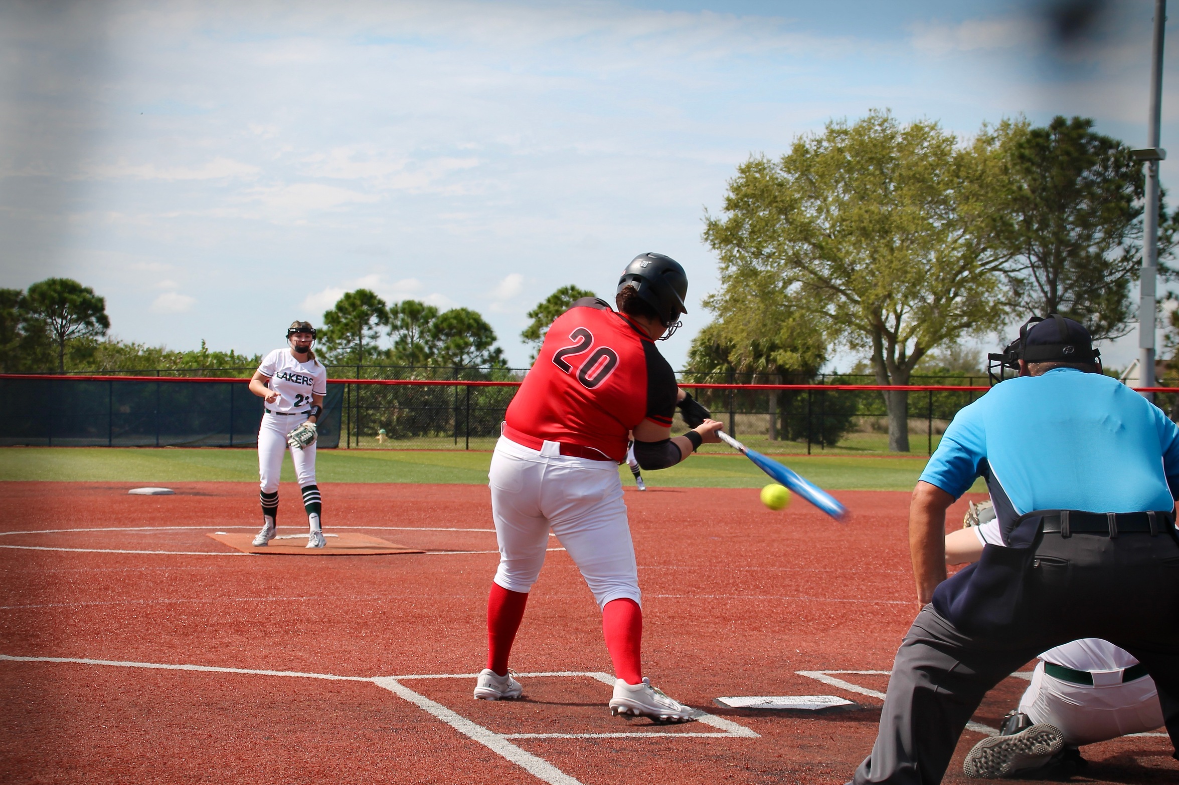 Softball splits games with Ave Maria and Keiser on Tuesday