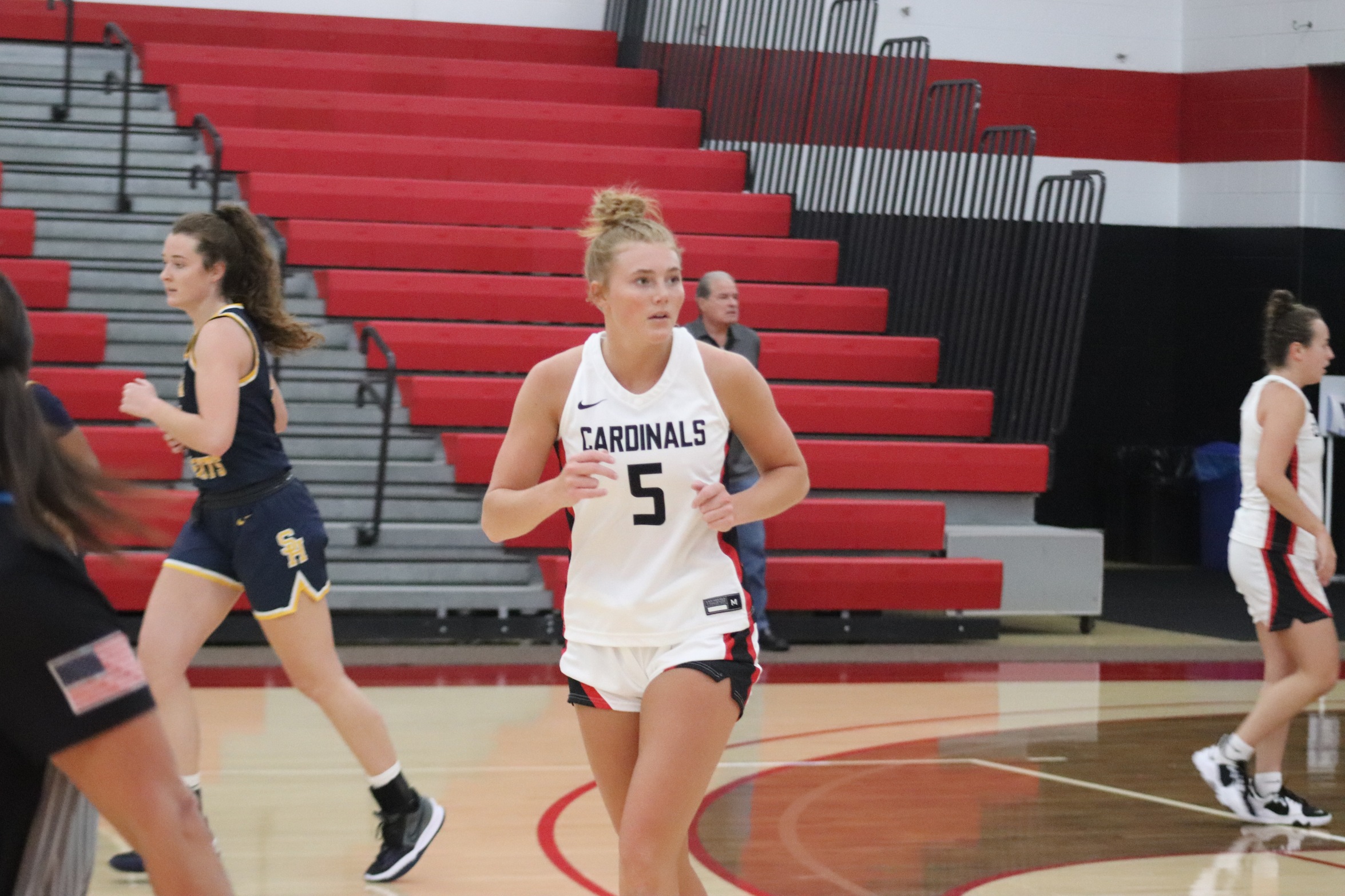 Women's Basketball falls to the Crusaders 74-64
