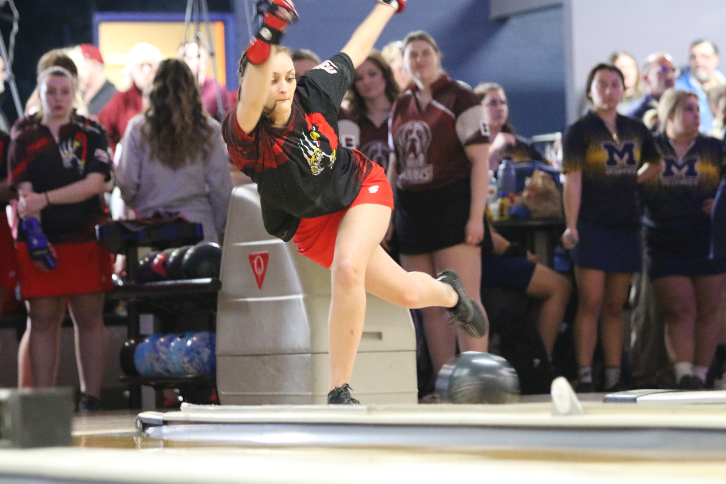 Women's Bowling takes fifth at WHAC Championship