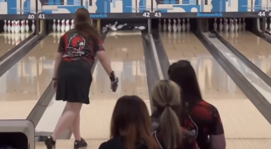 Women's Bowling finishes in 15th place at the Glenn Carlson Invitational
