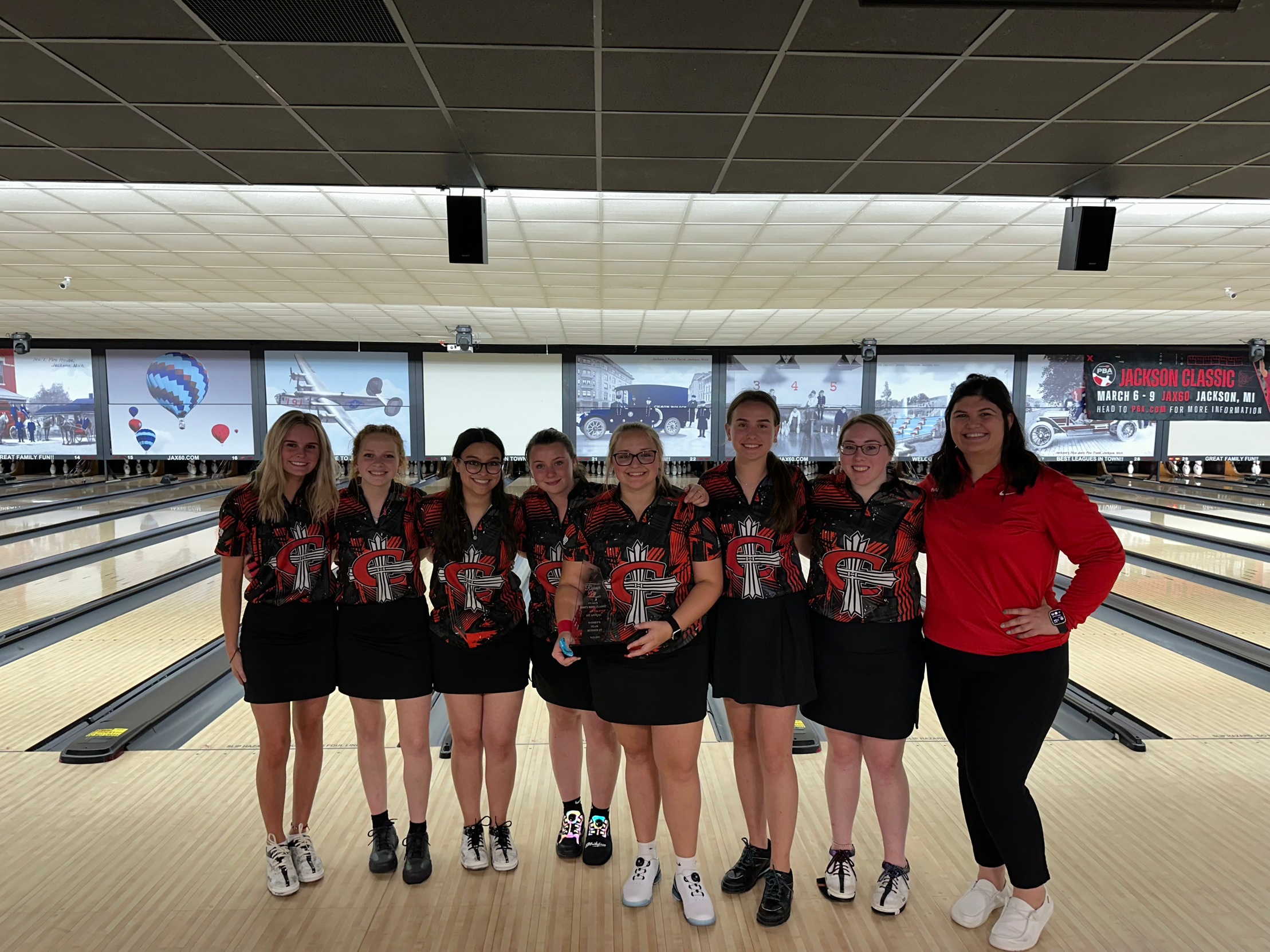 Women's Bowling opens the season placing second at the Dirty Bird Classic