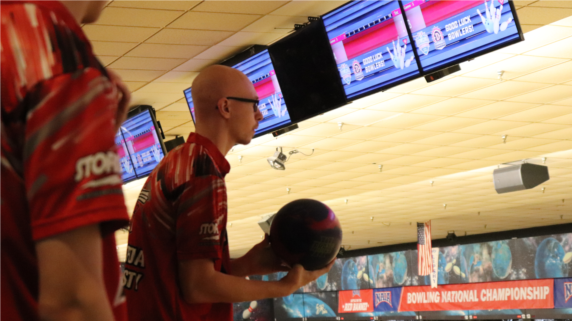 Men's Bowling competes at the Collegiate Shoot-Out