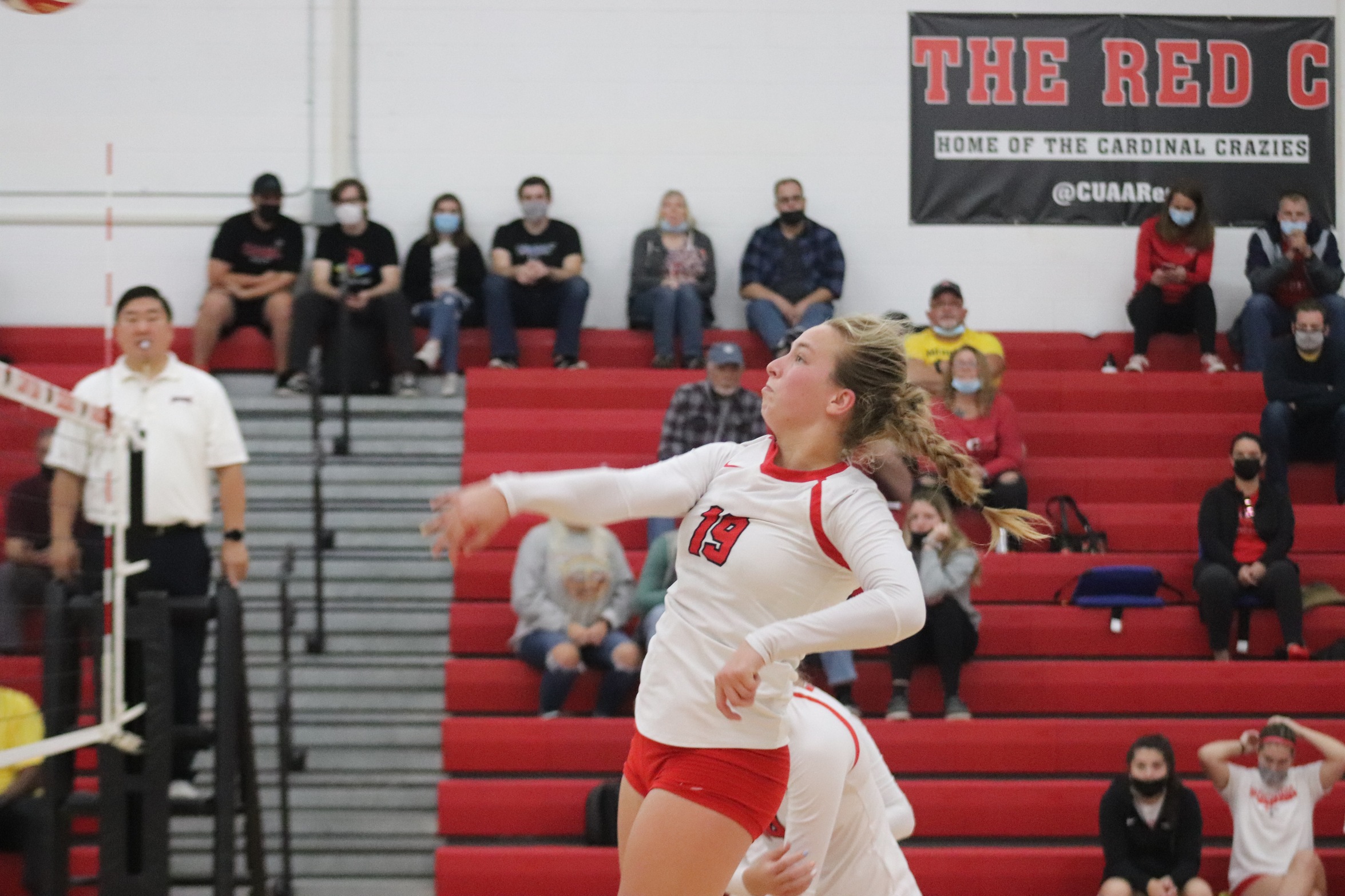 Volleyball falls to Madonna in straight sets