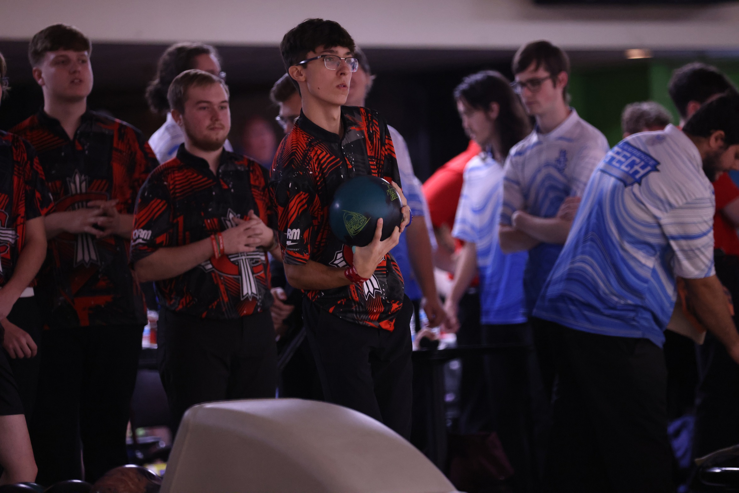 Men's Bowling advances to Bracket Play, but falls to Wichita State at the Glenn Carlson Invitational