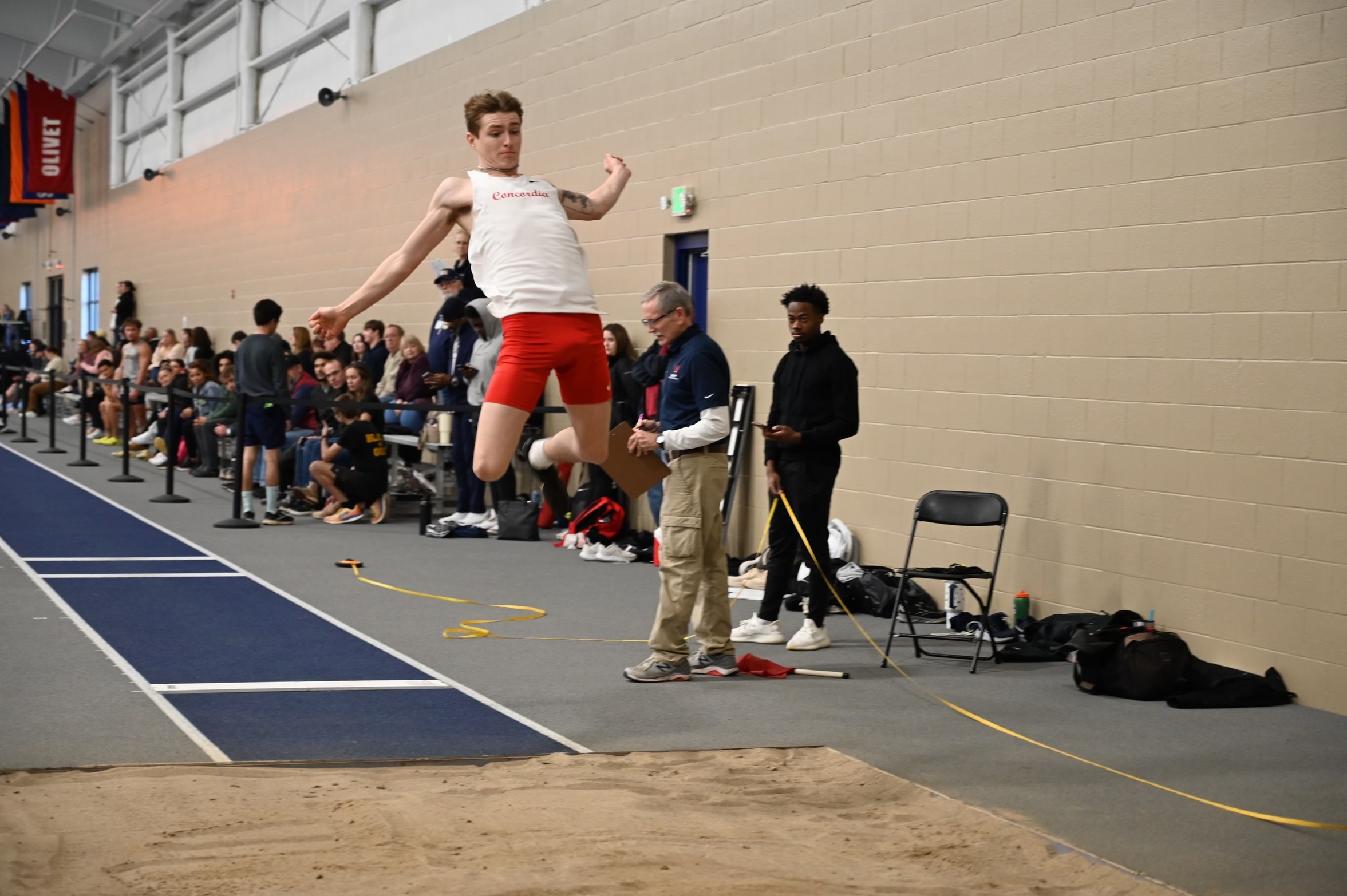 Bauer hits NCCAA qualifying mark as Men's Track and Field competes at the Mrs. G Invitational
