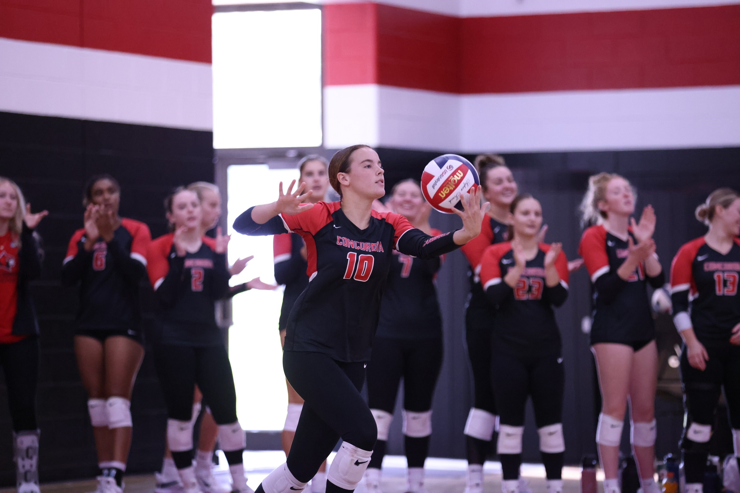 Volleyball falls to Sienna Heights in 4